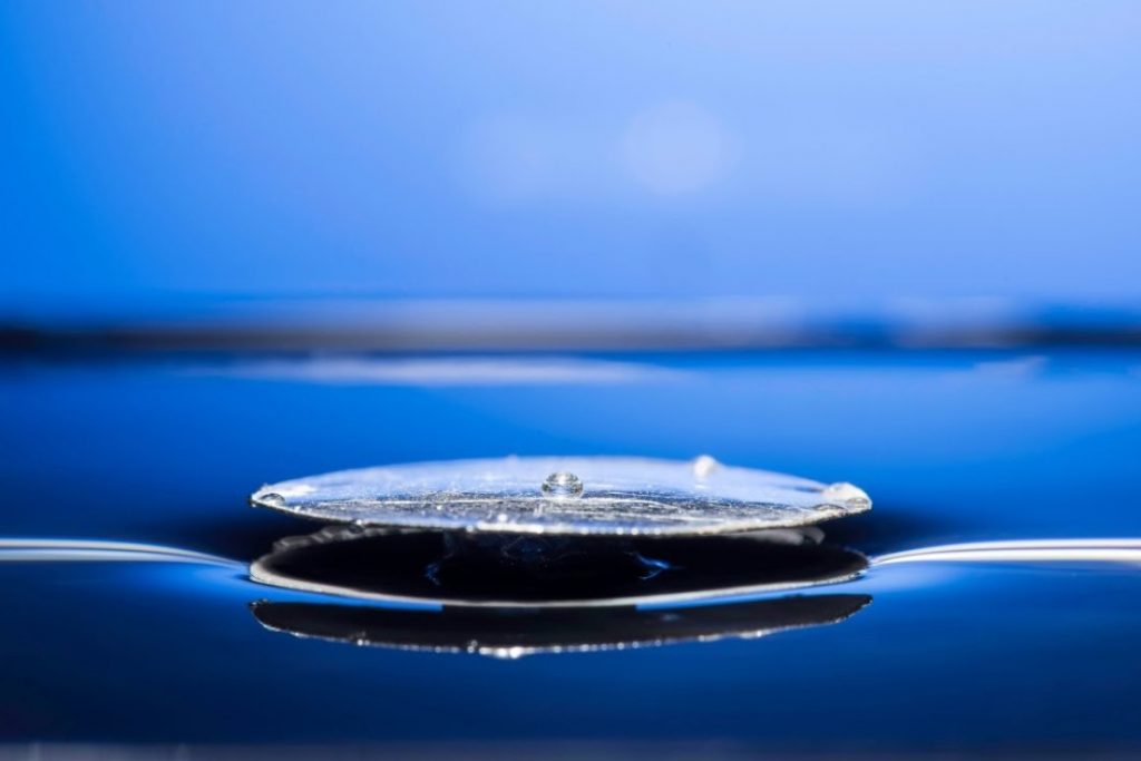 The Unsinkable Metal Using Ants and Spiders