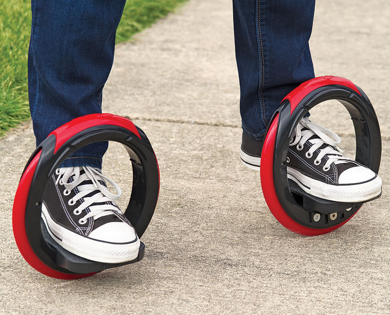 Sidewinding Circular Skates