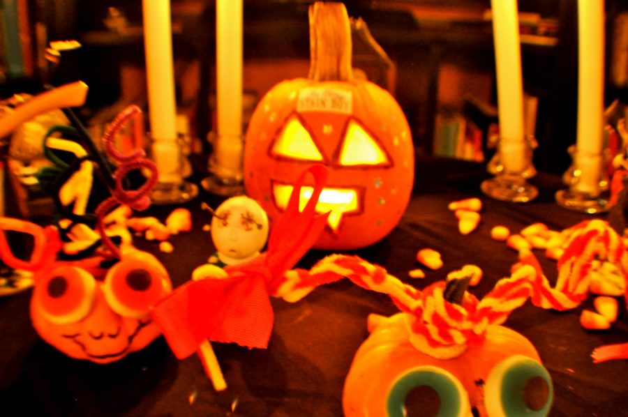 Halloween Decorations by Studio Sarah Lou is licensed under CC BY 2.0