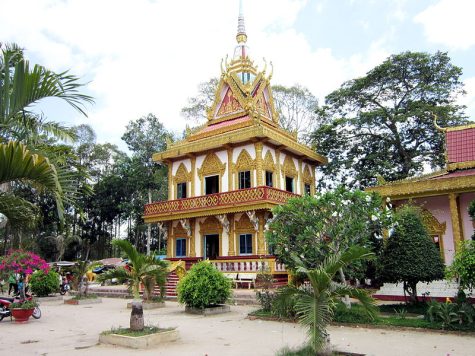 Source: Wikimedia Commons - A pagoda/temple located in Sóc Trăng, Vietnam. Dangs family lived in Sóc Trăng when they were still living in Vietnam.