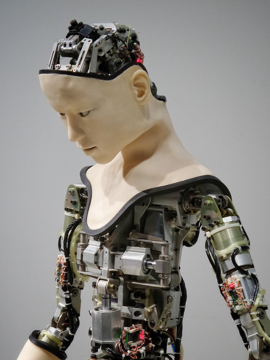 white+and+brown+human+robot+illustration