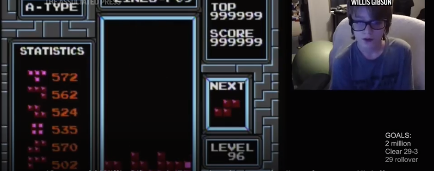 Willis Gibson on his stream on the famed attempt to beat tetris