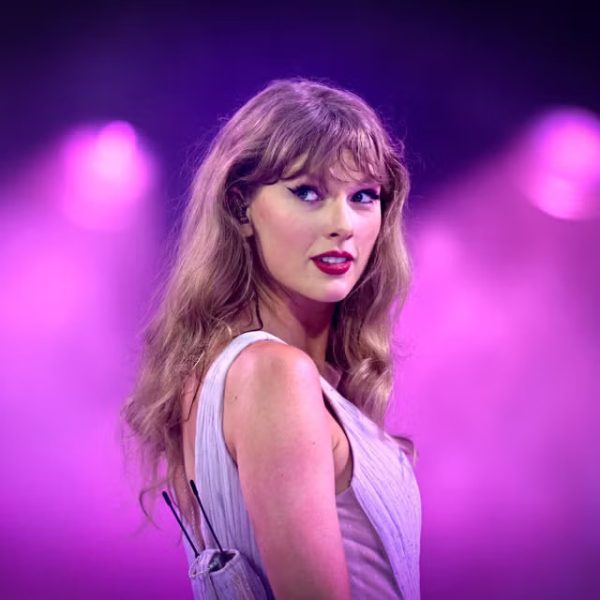 Navigation to Story: Hackers Steal Hundreds of Taylor Swift Tickets To Resell